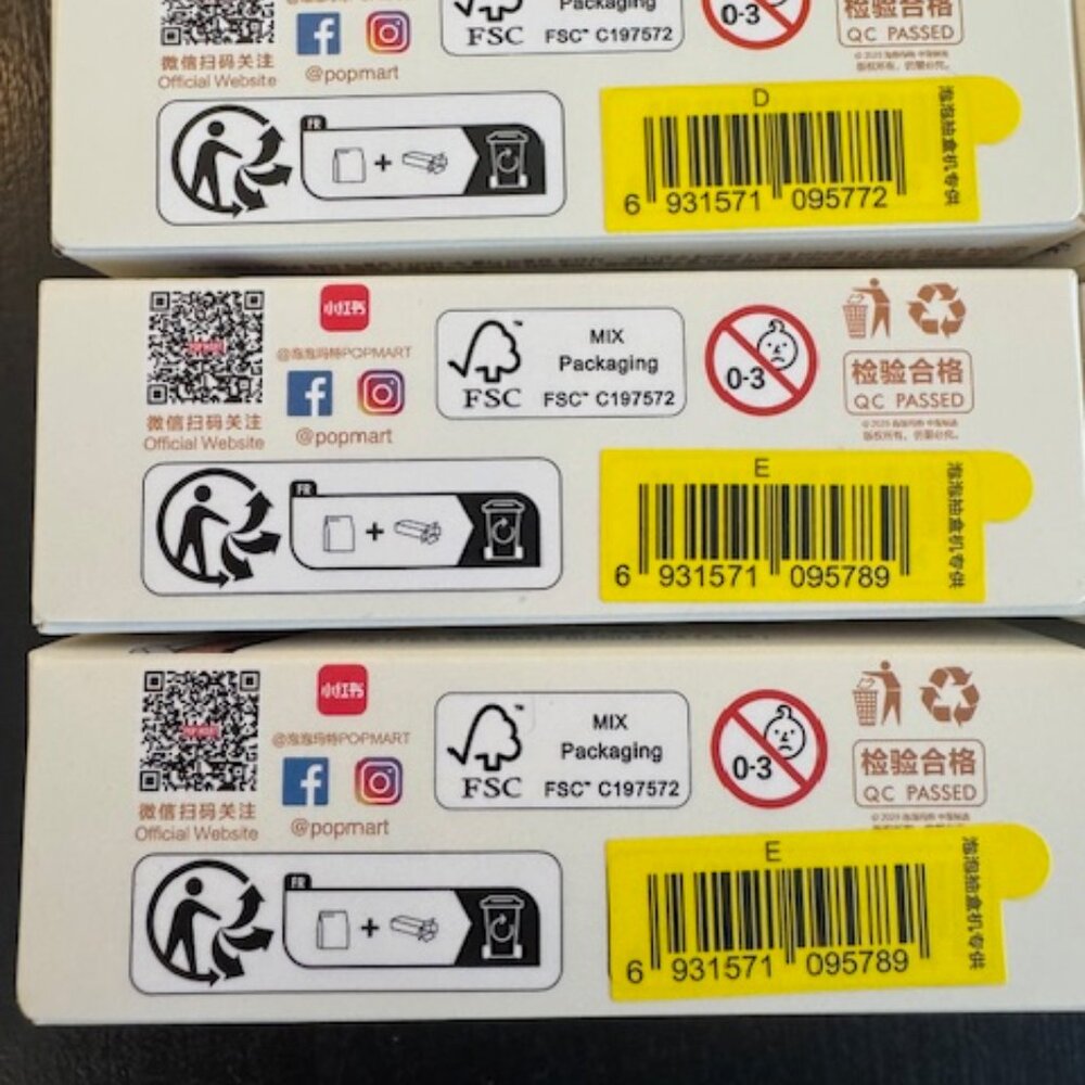 POP MART THE MONSTERS Pin for Love Series Labubu Letter Pendant Keychain (L) - Picture 5 of 5